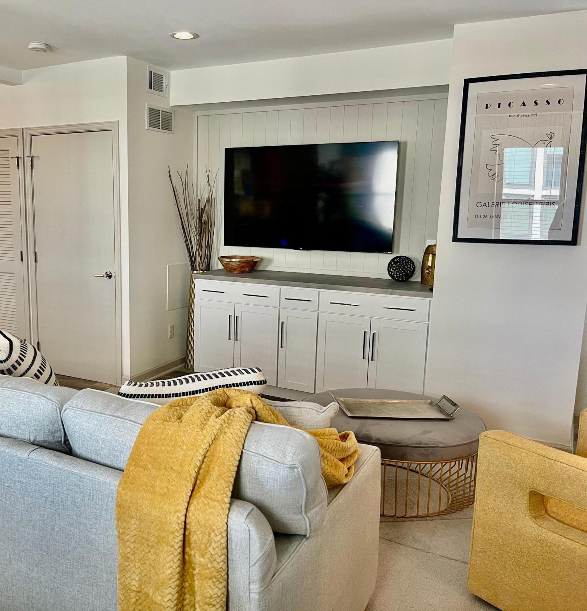 Modern Fully Renovated Suite & Loft In Downtown Trenton Exterior foto
