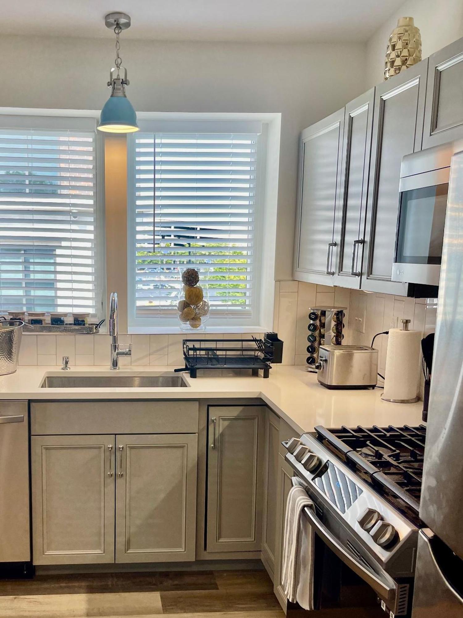 Modern Fully Renovated Suite & Loft In Downtown Trenton Exterior foto
