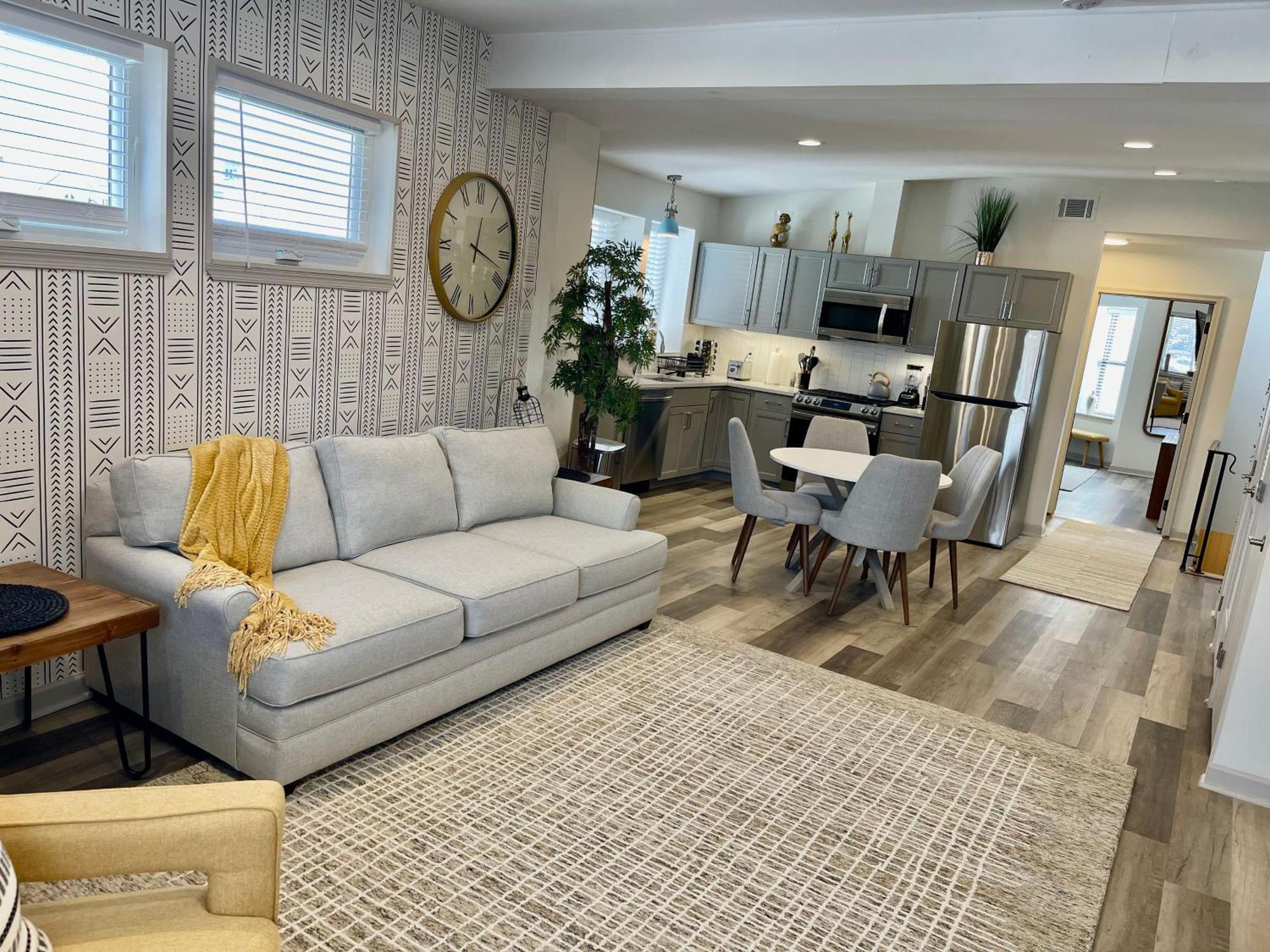 Modern Fully Renovated Suite & Loft In Downtown Trenton Exterior foto