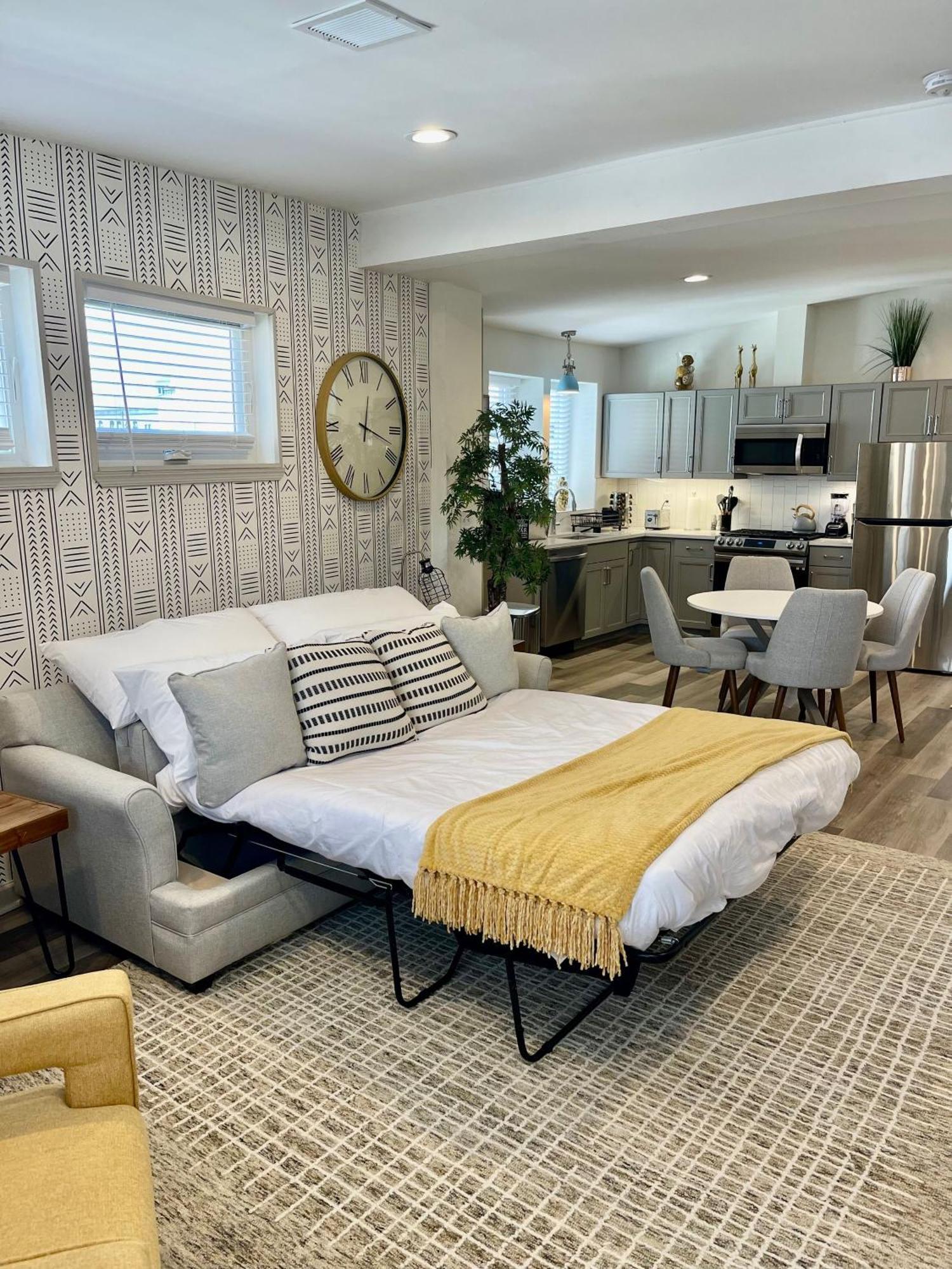 Modern Fully Renovated Suite & Loft In Downtown Trenton Exterior foto